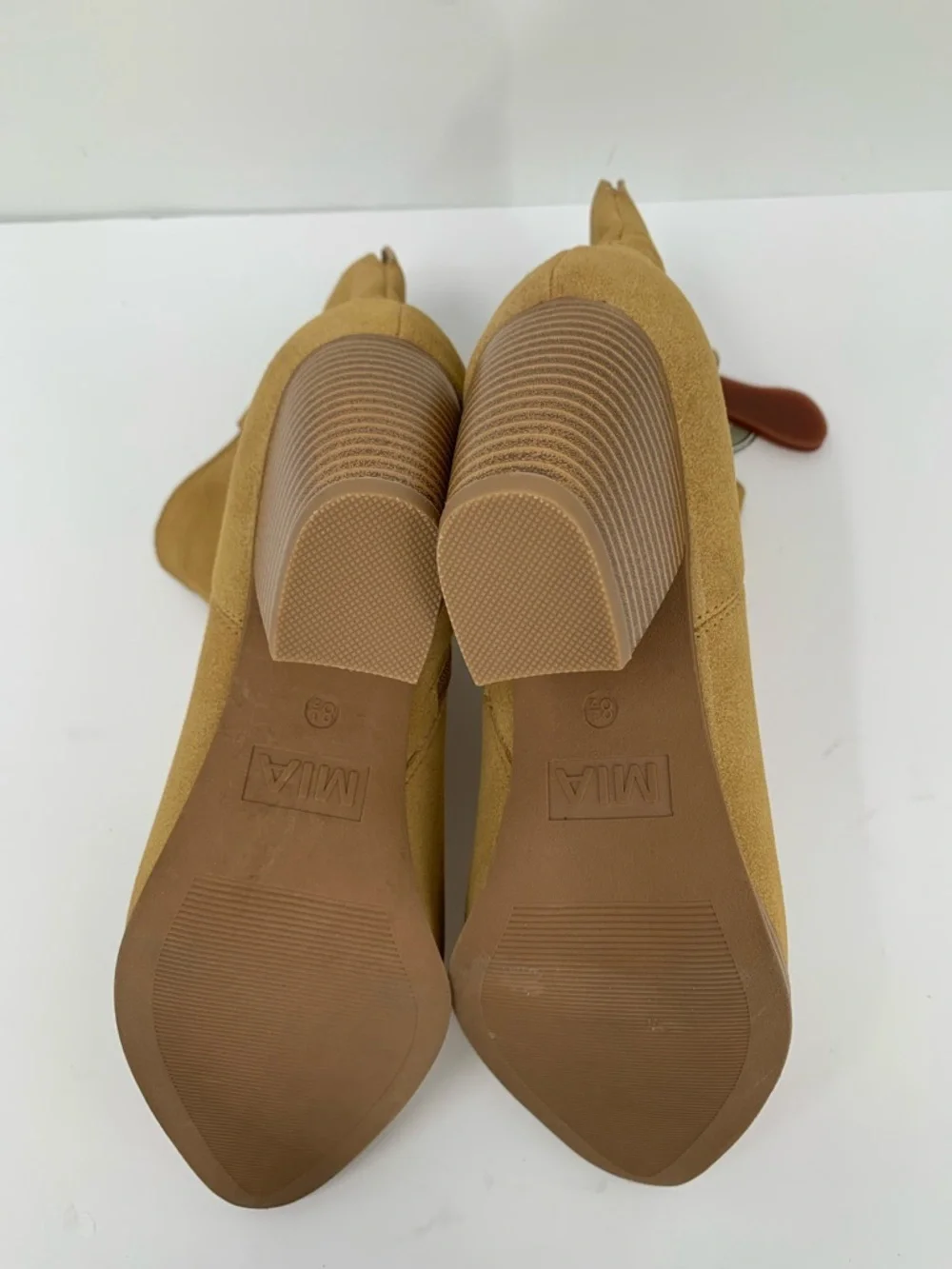 MIA Marnie Western cowboy ankle boots heel tan faux suede shoe women new 8.5